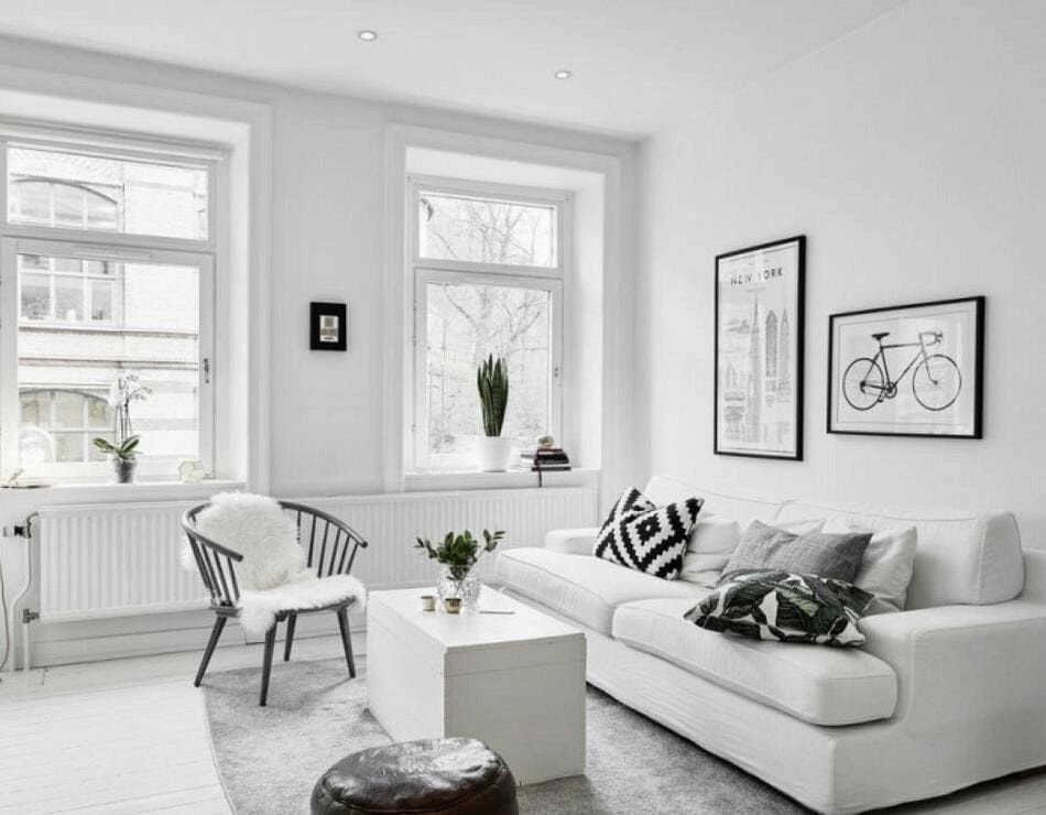 Полностью белые интерьеры, которые не выглядят скучно